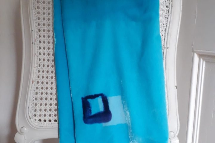 Sea blue scarf with navy box feature